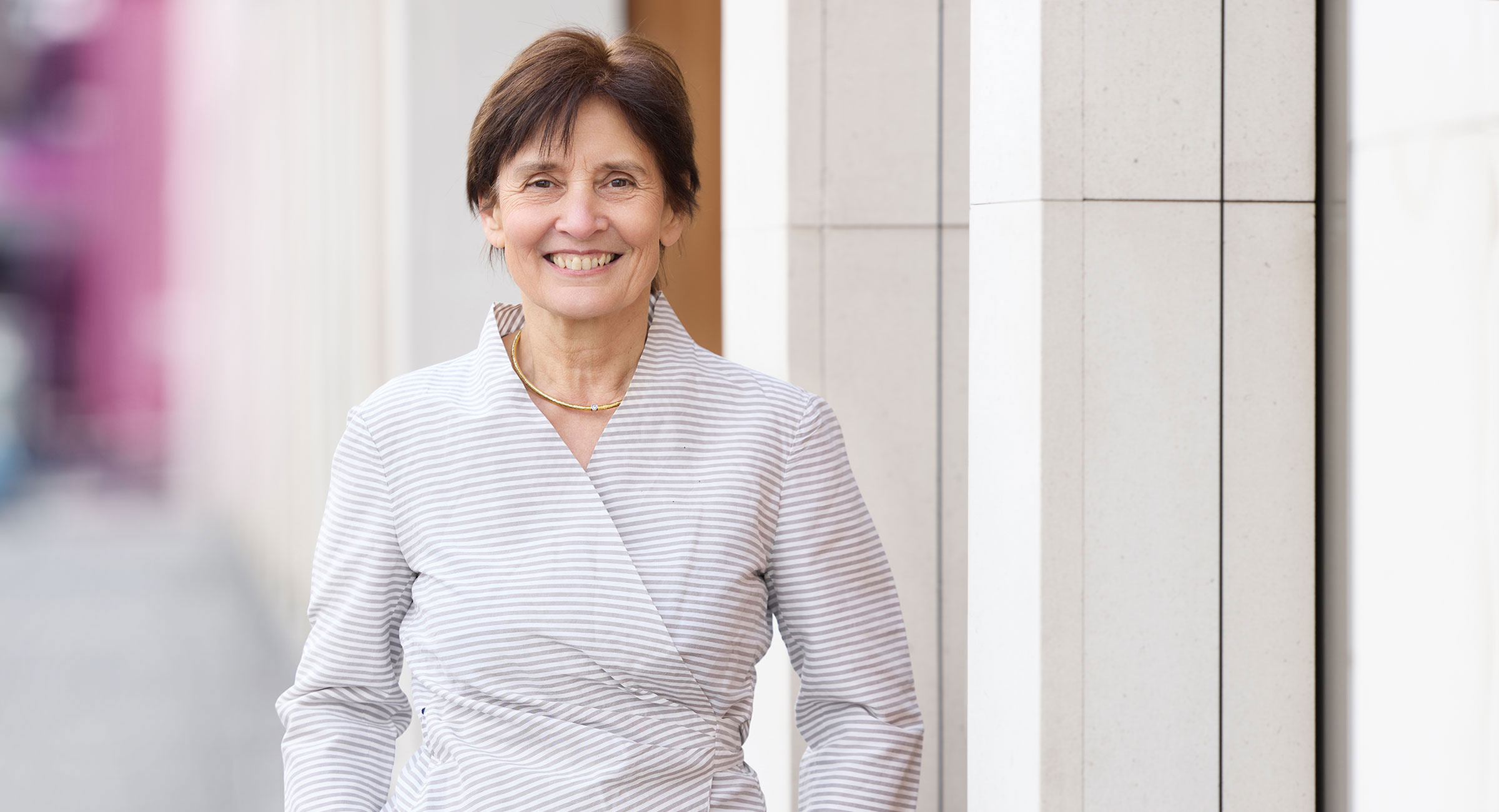 Simone Mones, Unternehmensberatung und individuelles Coaching